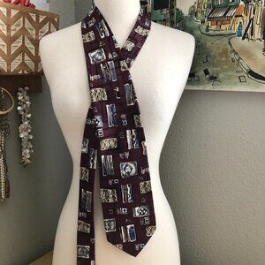 Hickey Freeman Hand Sewn Italian Silk Necktie